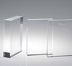 在挑選透明亞克力板時(shí)有哪些影響因素